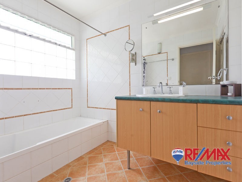 18 Sallows Street, Alexandra Hills QLD 4161