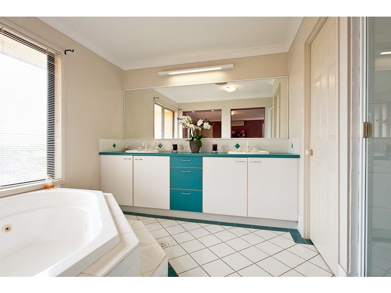 30 Juanita St, Birkdale QLD 4159