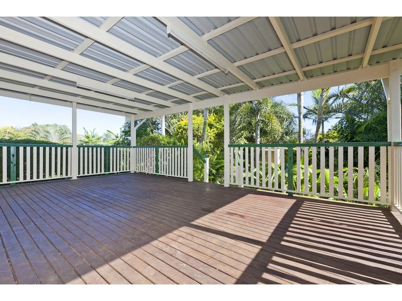 121 Dart Street, Redland Bay QLD 4165