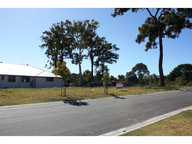 8 Vedson St, Birkdale QLD 4159