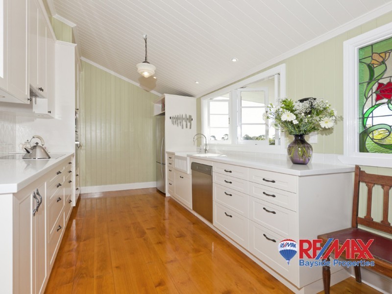 10 Birdwood Road, Birkdale QLD 4159