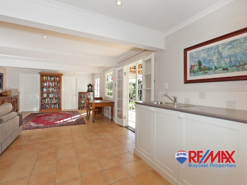 10 Birdwood Road, Birkdale QLD 4159