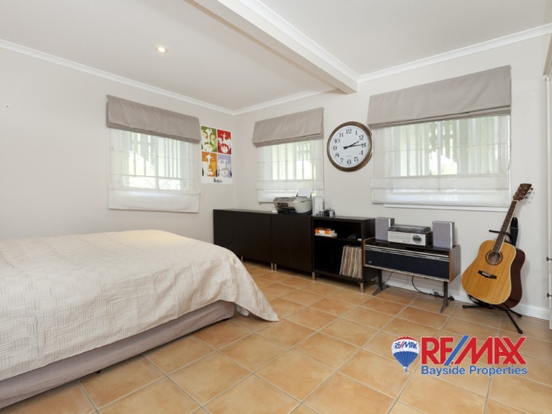 10 Birdwood Road, Birkdale QLD 4159