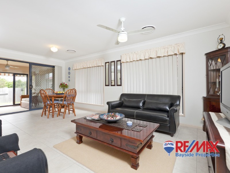 8 Hawkins Place, Thornlands QLD 4164