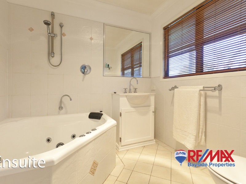 23 Catherine Street, Birkdale QLD 4159