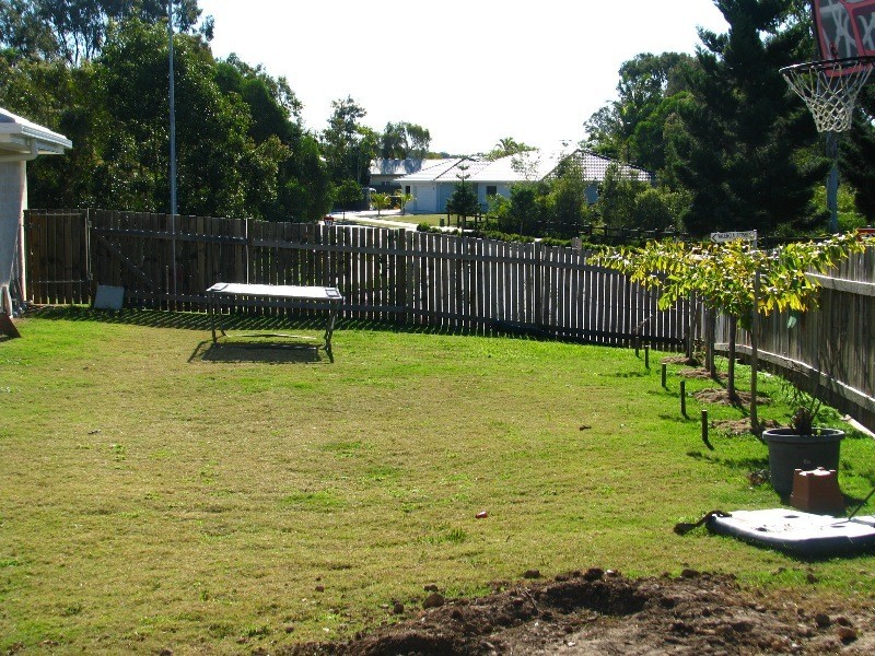 2 Valencia Springs Dr, Redland Bay QLD 4165