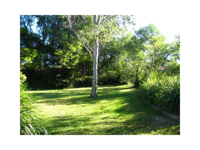 2 Valencia Springs Dr, Redland Bay QLD 4165