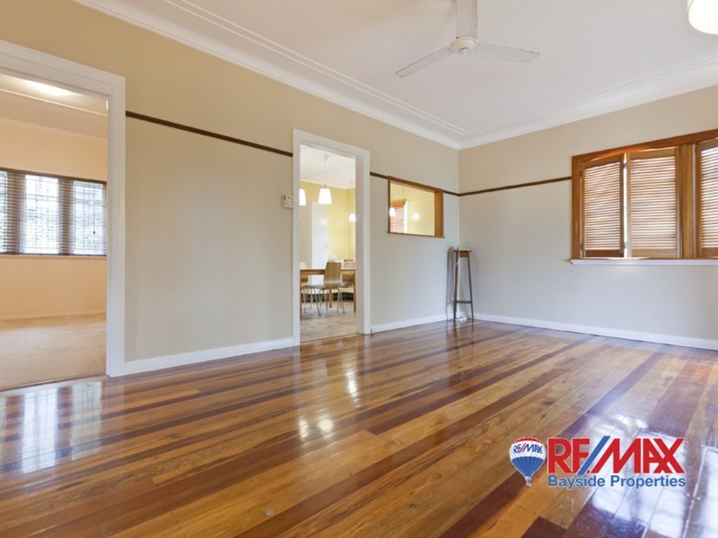 8 Hillview Tce, Moorooka QLD 4105