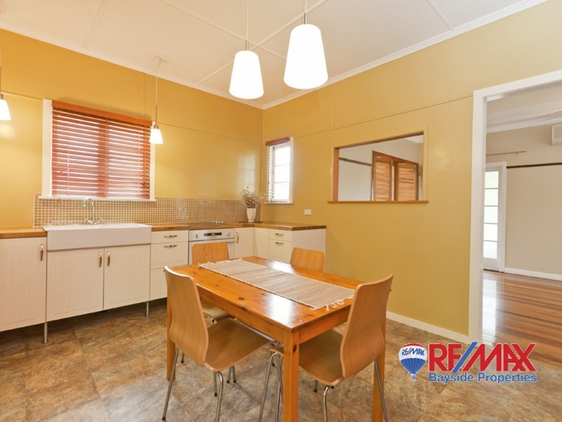 8 Hillview Tce, Moorooka QLD 4105