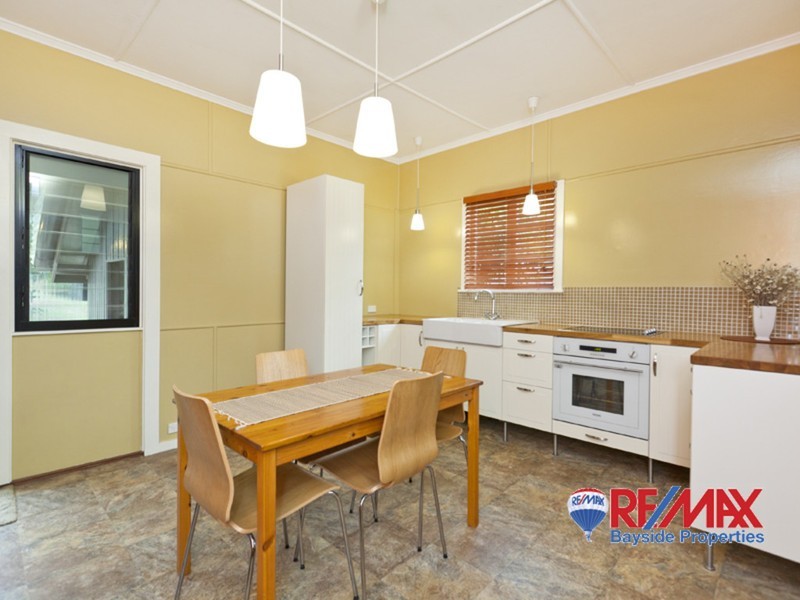 8 Hillview Tce, Moorooka QLD 4105