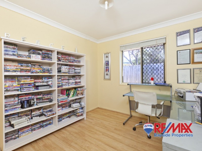 8 Palmerston Place, Victoria Point QLD 4165