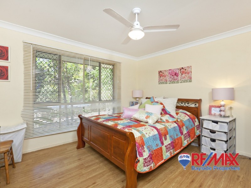 8 Palmerston Place, Victoria Point QLD 4165