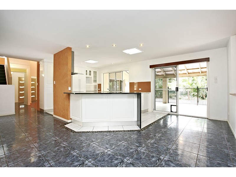 8 COTTONWOOD CRT, Capalaba QLD 4157