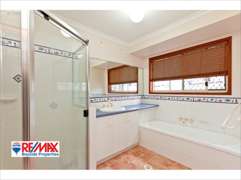 4 Creswick Place, Birkdale QLD 4159