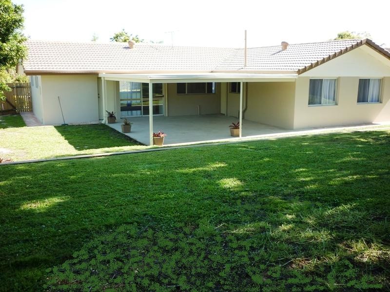 17 Magnolia Pde, Victoria Point QLD 4165