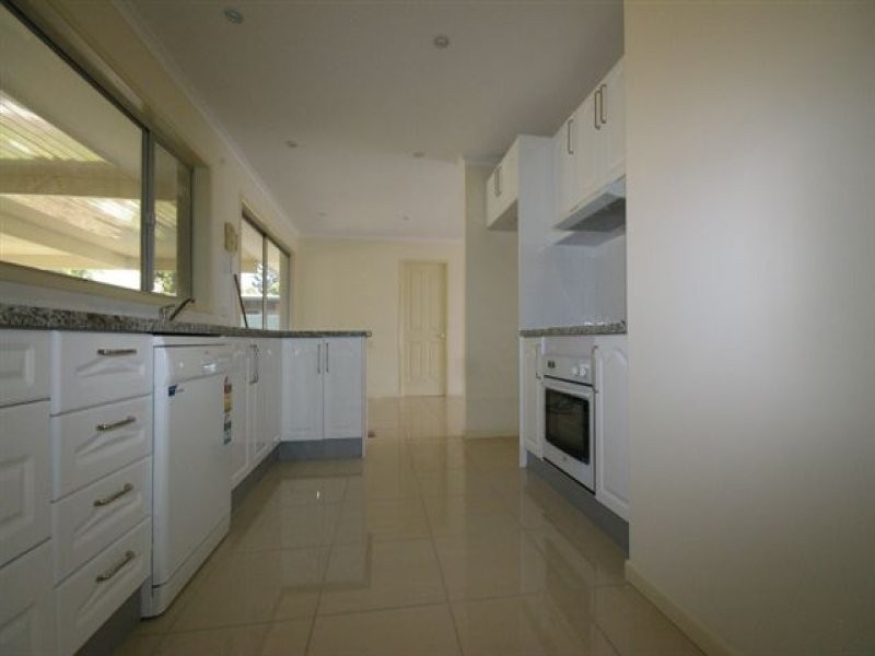 17 Magnolia Pde, Victoria Point QLD 4165