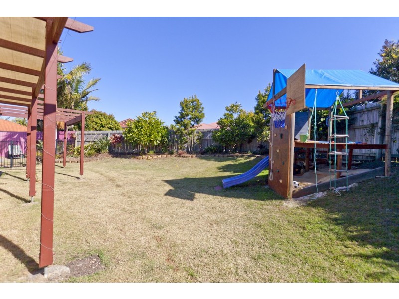 52 Hilliards Park Drive, Wellington Point QLD 4160
