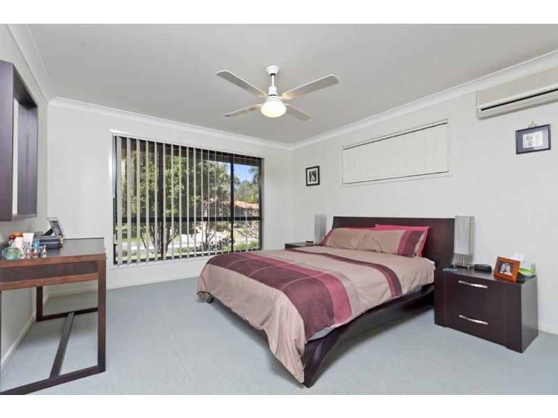 52 Hilliards Park Drive, Wellington Point QLD 4160