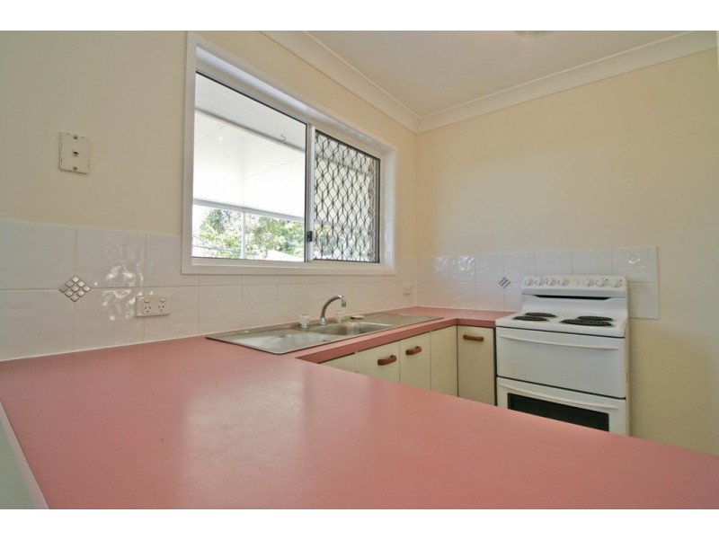 4 Penrose Avenue, Redland Bay QLD 4165