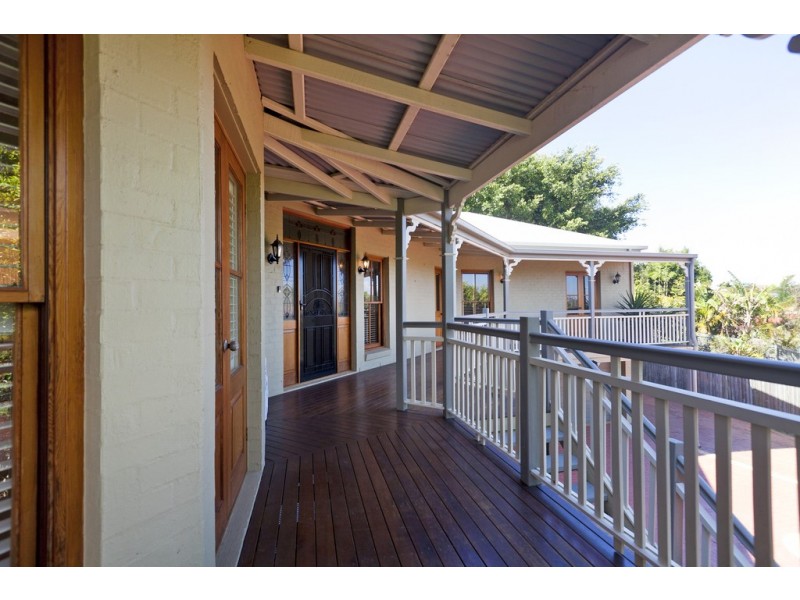 17 Fletcher Tce, Ormiston QLD 4160