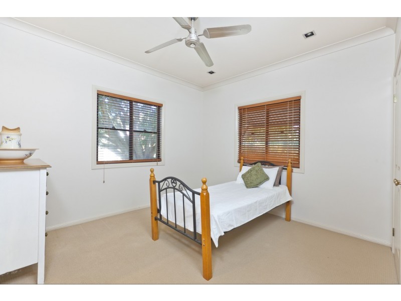 17 Fletcher Tce, Ormiston QLD 4160