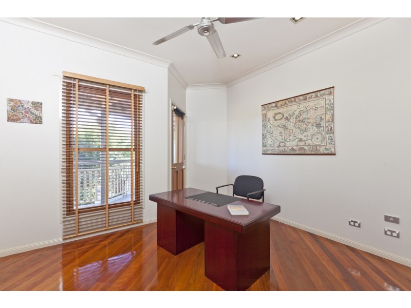 17 Fletcher Tce, Ormiston QLD 4160
