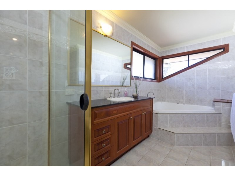 7 Helena Street, Wellington Point QLD 4160