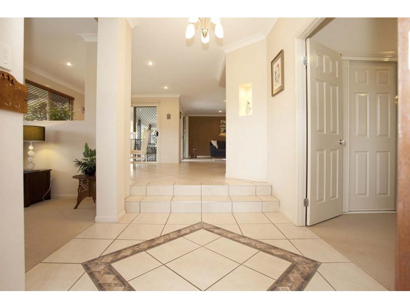 1 Coralbay Close, Thornlands QLD 4164