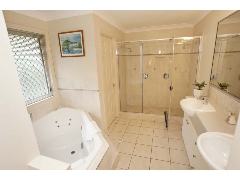 1 Coralbay Close, Thornlands QLD 4164