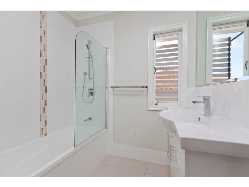 3 Aster Street, Cannon Hill QLD 4170