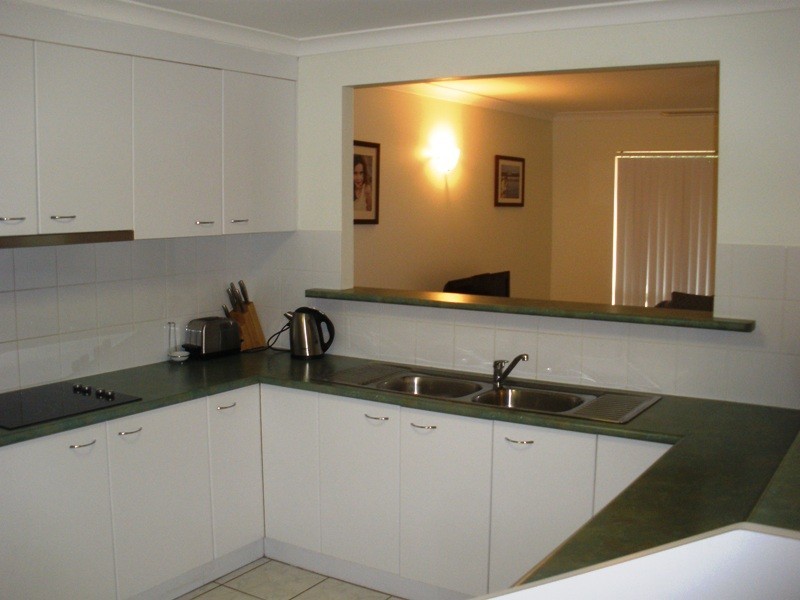 35 Newhaven St, Alexandra Hills QLD 4161