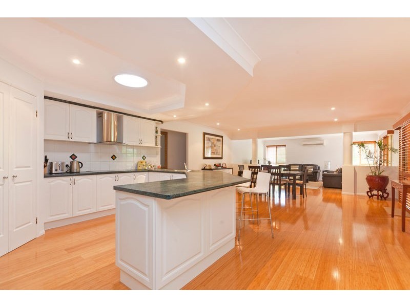 6 Marcel Place, Wellington Point QLD 4160