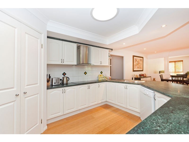 6 Marcel Place, Wellington Point QLD 4160