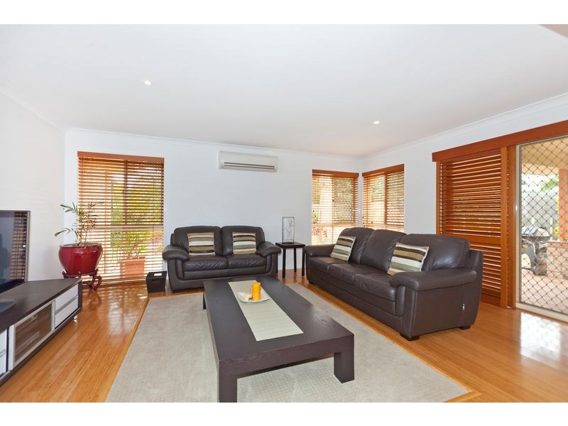 6 Marcel Place, Wellington Point QLD 4160