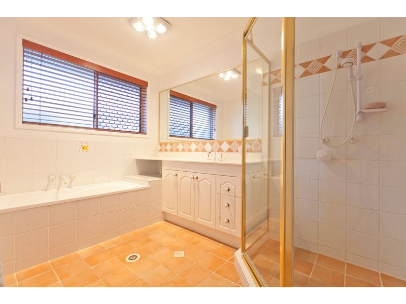 6 Marcel Place, Wellington Point QLD 4160