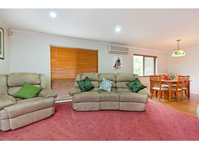 48 Tinchborne St, Chandler QLD 4155