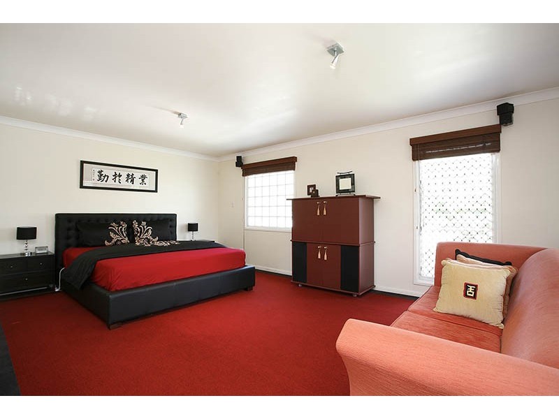 121 Scenic Rd, Redland Bay QLD 4165