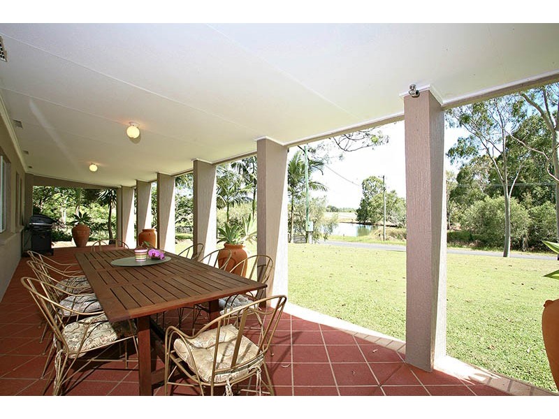 121 Scenic Rd, Redland Bay QLD 4165