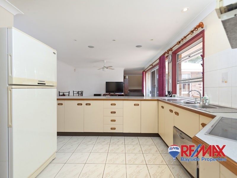 62 Waratah Avenue, Victoria Point QLD 4165