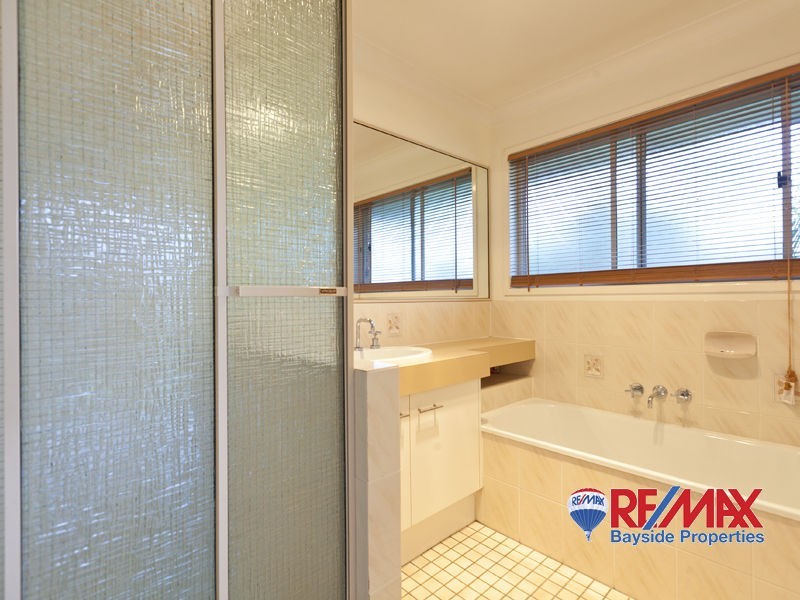 62 Waratah Avenue, Victoria Point QLD 4165