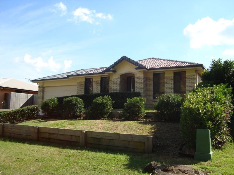 4 Coolum Crt, Redland Bay QLD 4165