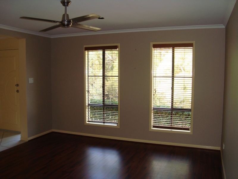 4 Coolum Crt, Redland Bay QLD 4165