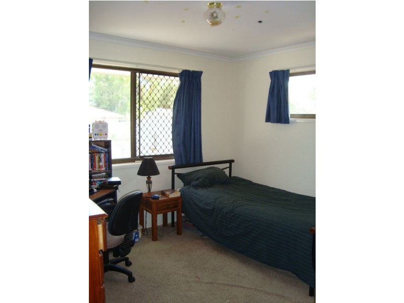 15 Kennedy Drive, Capalaba QLD 4157