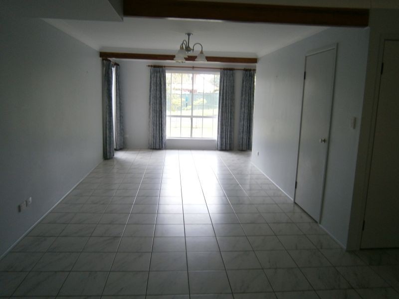 4 Peacock Court, Birkdale QLD 4159