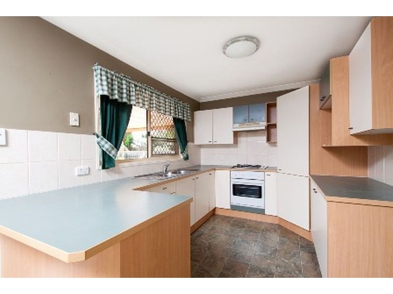 7 Mashie Place, Redland Bay QLD 4165