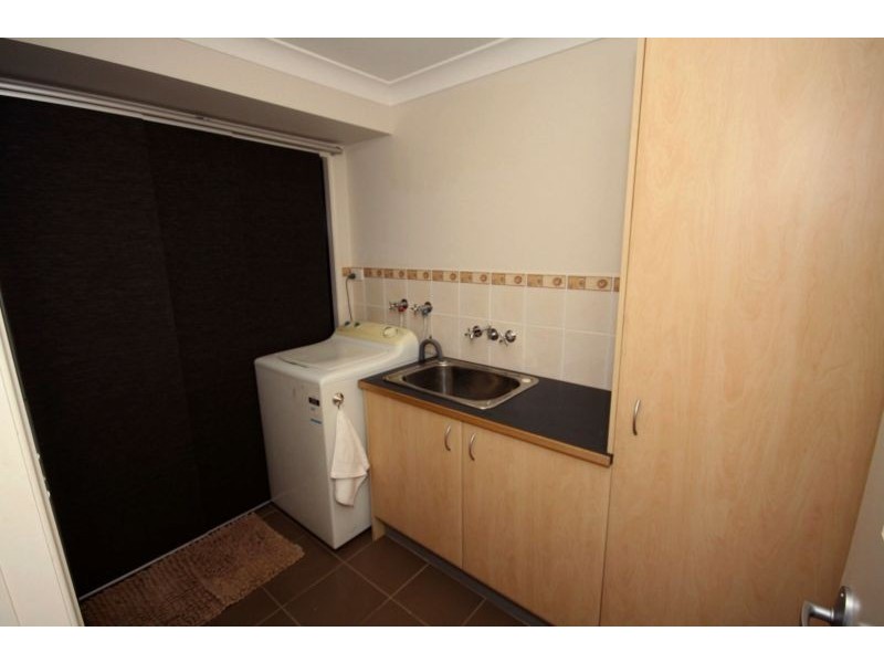 14 Pitman Place, Redland Bay QLD 4165