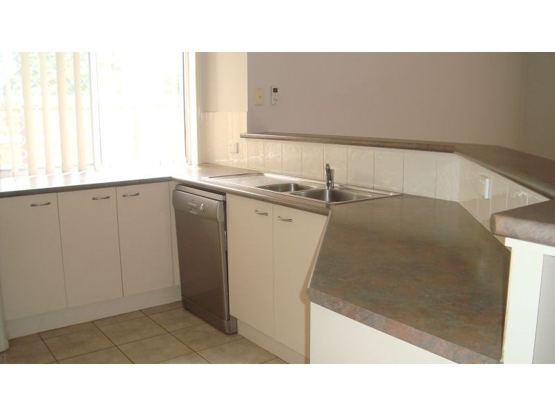 11  Viewfield Street, Redland Bay QLD 4165