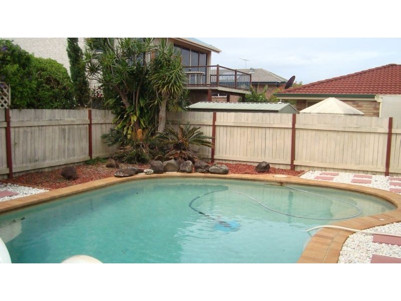 11  Viewfield Street, Redland Bay QLD 4165