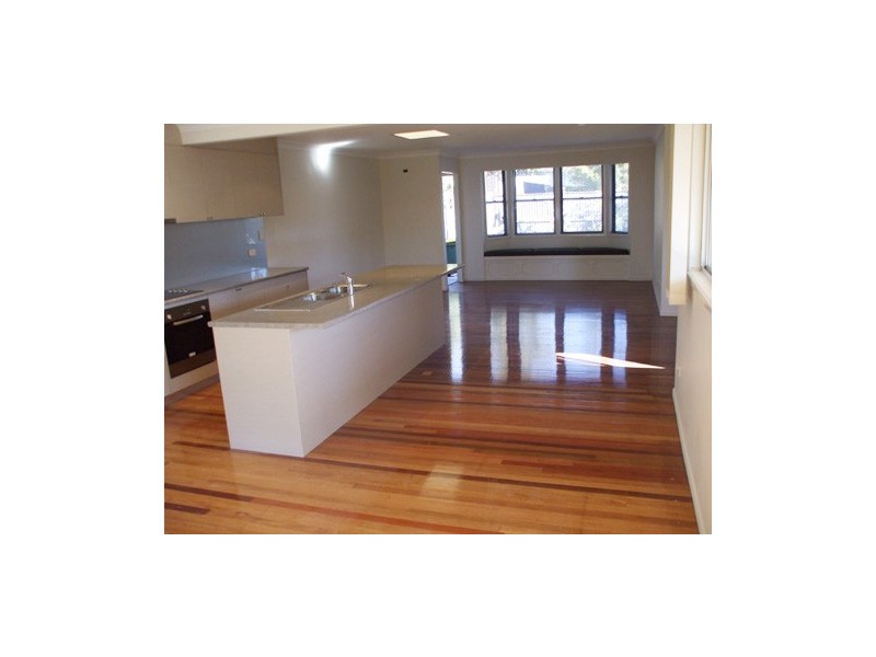 490 Old Cleveland Road, Birkdale QLD 4159