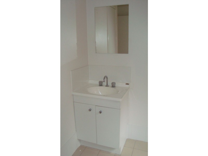 16 Holland Crescent, Capalaba QLD 4157